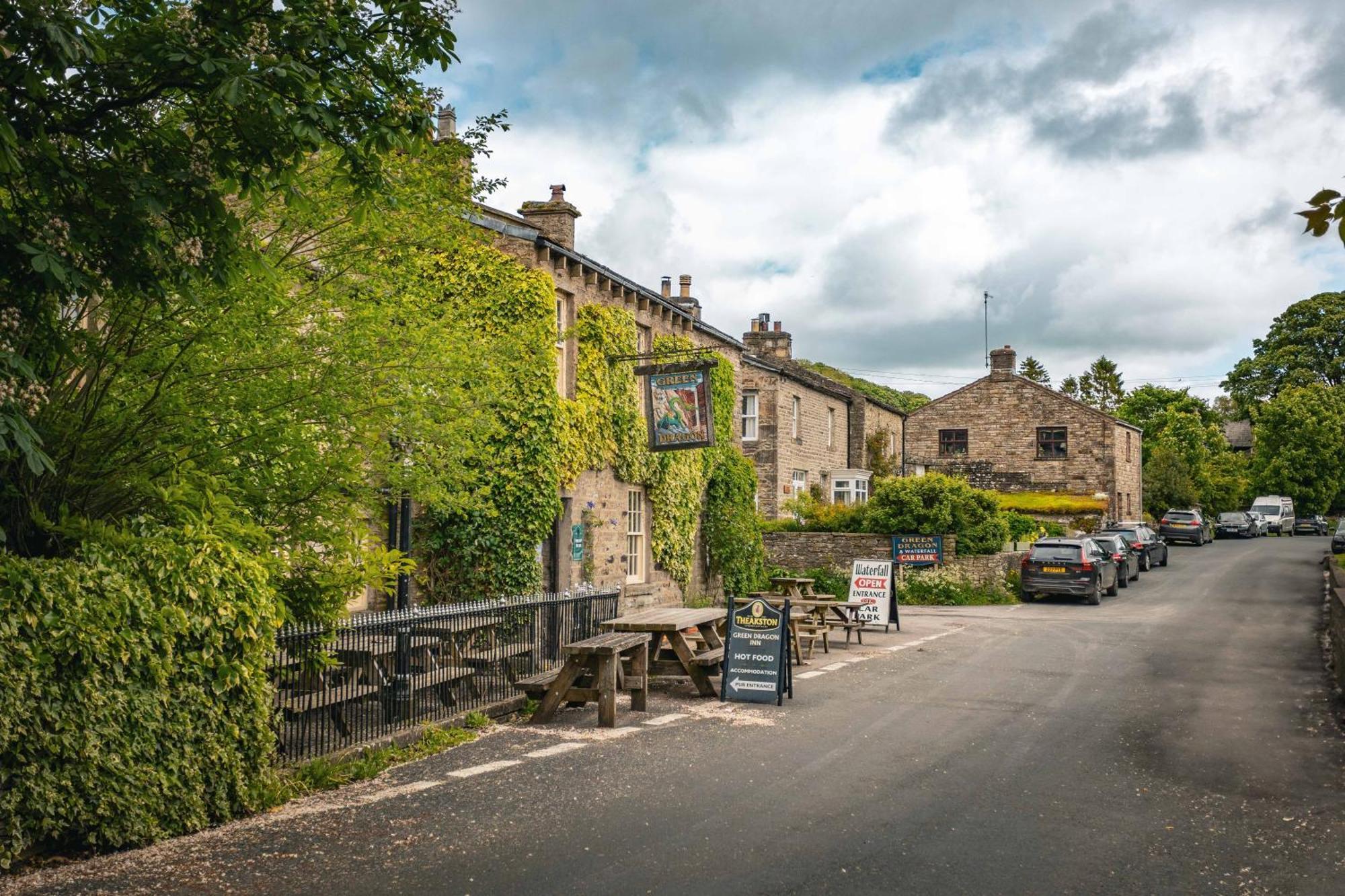 The Green Dragon At Hardraw Exterior foto